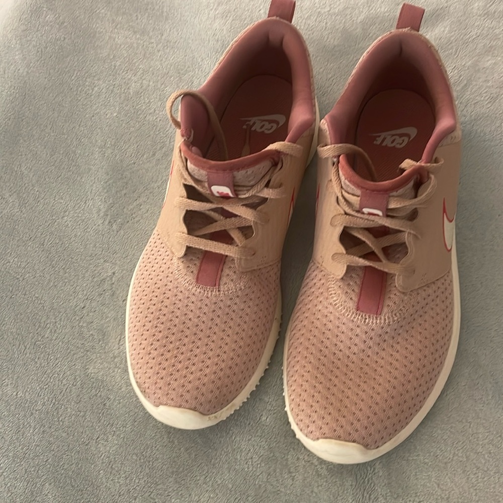 Women’s Nike Golf Size 10.5